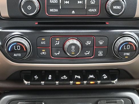 Used 2016 GMC Sierra 1500 Denali w/ Enhanced Driver Alert Package AWD/4WD image 27