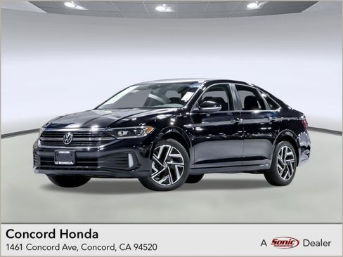 Used 2023 Volkswagen Jetta SEL FWD image 1