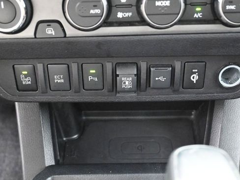 Certified 2020 Toyota Tacoma TRD Pro AWD/4WD image 25
