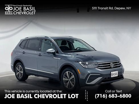 Used 2024 Volkswagen Tiguan Wolfsburg Edition AWD/4WD image 1
