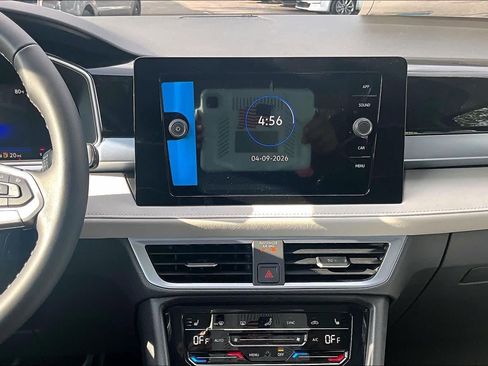 New 2026 Volkswagen Taos SE FWD image 6