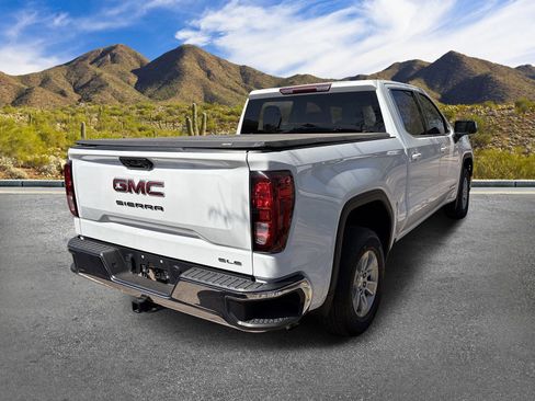 Used 2025 GMC Sierra 1500 SLE RWD image 5