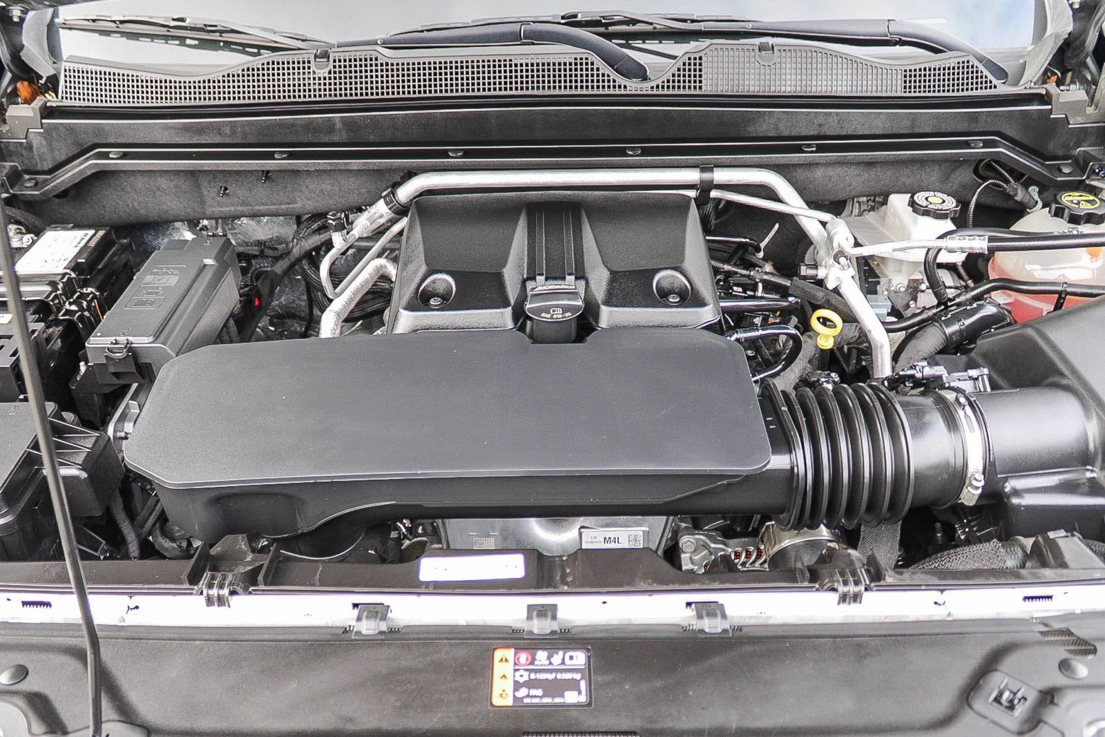 Used 2025 Chevrolet Colorado Z71 AWD/4WD image 23
