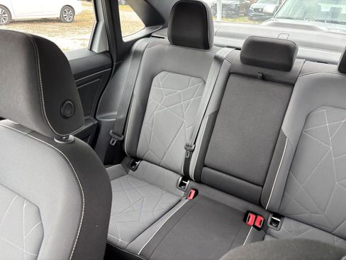 Used 2025 Volkswagen Jetta Sport image 38