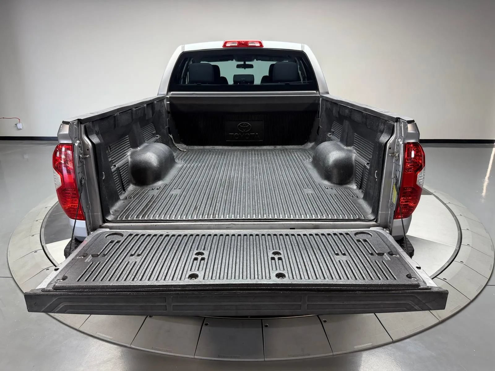 Used 2014 Toyota Tundra SR RWD image 11