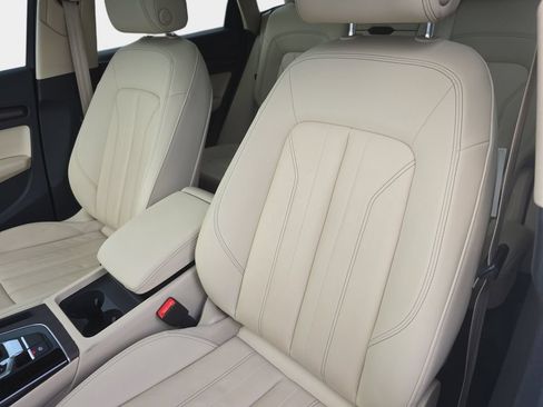 Used 2023 Audi Q5 2.0T Premium w/ Convenience Package AWD/4WD image 23