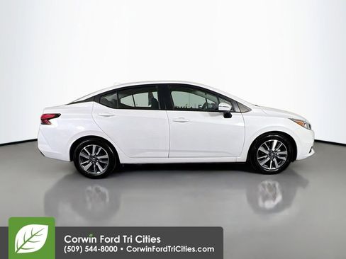 Used 2020 Nissan Versa SV image 18