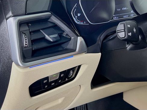 Used 2021 BMW 330i xDrive 330i xDrive w/ Convenience Package image 10