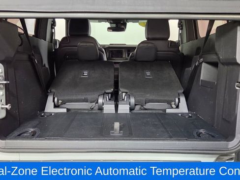 Used 2022 Ford Bronco Black Diamond w/ Sasquatch Package AWD/4WD image 12