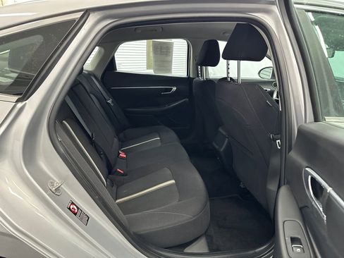 Used 2023 Hyundai Sonata SEL w/ Preferred Accessory Package image 16