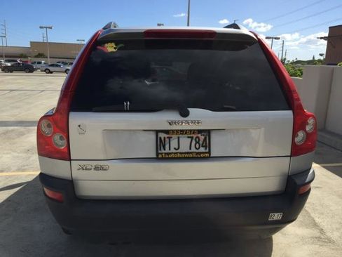 Used 2005 Volvo XC90 2.5T image 14