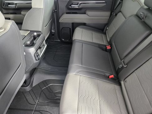 New 2026 Chevrolet Silverado 2500 ZR2 AWD/4WD image 34