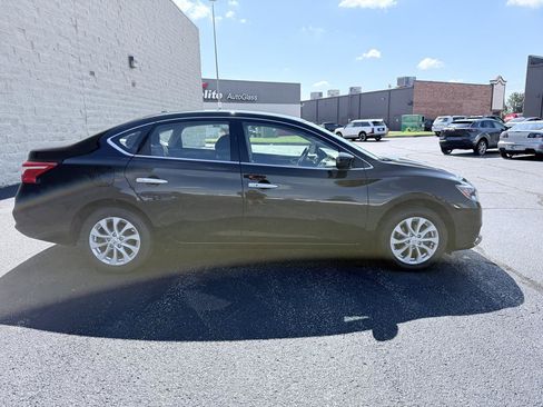Used 2019 Nissan Sentra SV FWD image 6