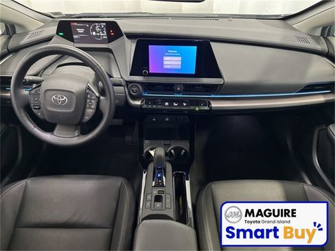Used 2023 Toyota Prius XLE image 8