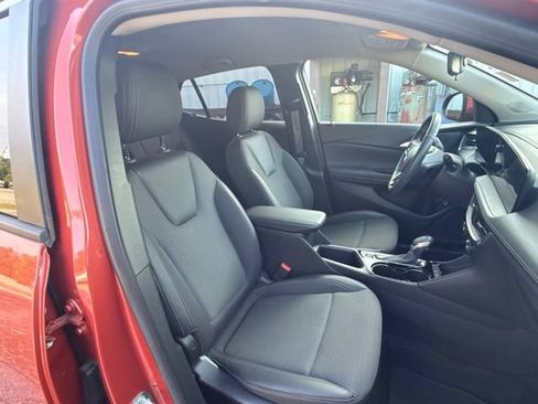 Used 2024 Buick Encore GX Preferred w/ Comfort Package FWD image 19