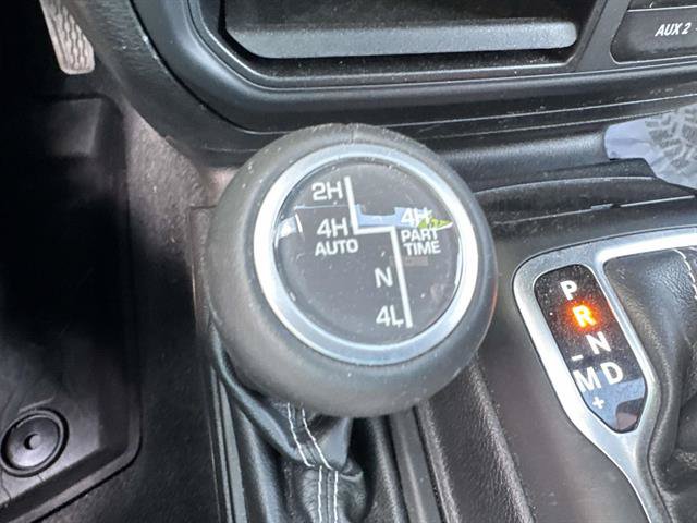 Used 2019 Jeep Wrangler Unlimited Sahara w/ Quick Order Package 24M Moab AWD/4WD image 21