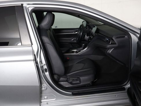 Used 2023 Toyota Camry SE w/ Convenience Package FWD image 26