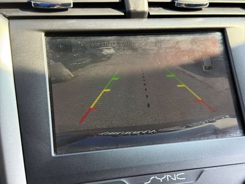 Used 2020 Ford Fusion SE FWD image 27