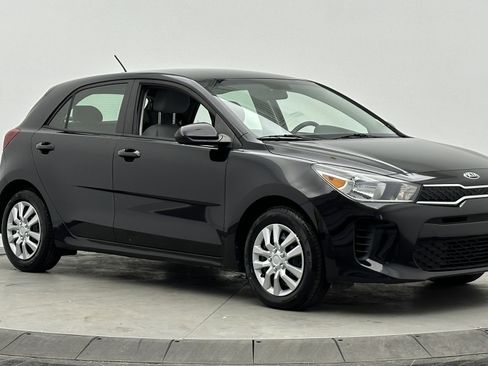 Used 2018 Kia Rio S image 3