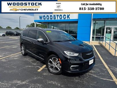Used 2022 Chrysler Pacifica Pinnacle