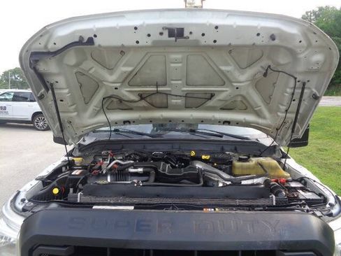 Used 2016 Ford F550 2WD Regular Cab Super Duty w/ Snow Plow Prep Package image 28
