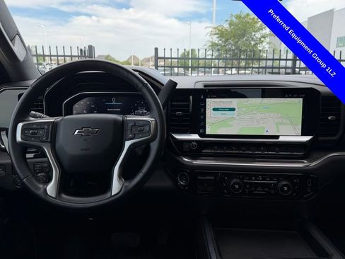 Used 2024 Chevrolet Silverado 2500 LTZ w/ LTZ Plus Package image 8