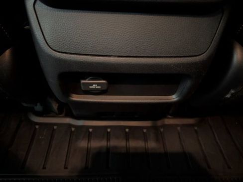 Used 2025 Honda Ridgeline TrailSport image 32