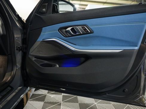 Used 2021 BMW M3 Competition w/ Executive Package image 24