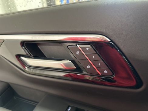 New 2025 Chevrolet Suburban LT w/ Comfort Package image 10