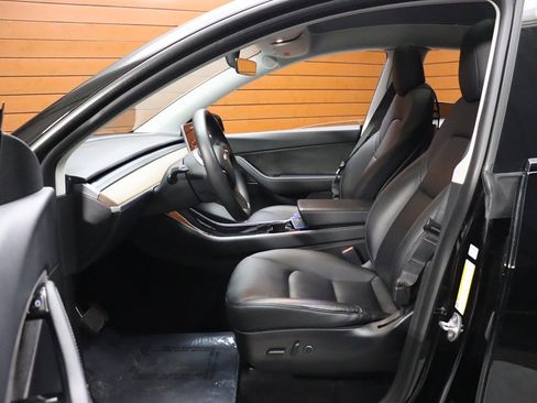 Used 2021 Tesla Model Y Long Range image 35