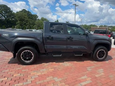 Used 2024 Toyota Tacoma TRD Off-Road AWD/4WD image 3