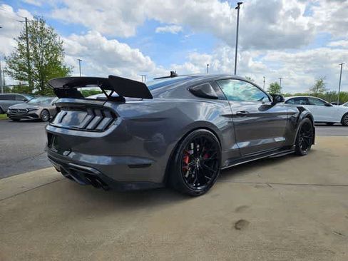 Used 2021 Ford Mustang Shelby GT500 w/ Technology Package image 8