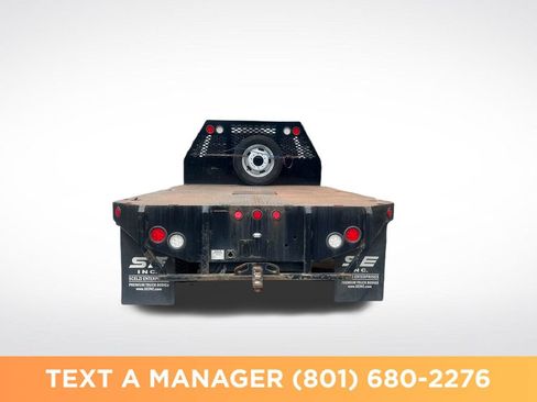 Used 2023 RAM 5500 Tradesman w/ Chrome Appearance Group AWD/4WD image 4