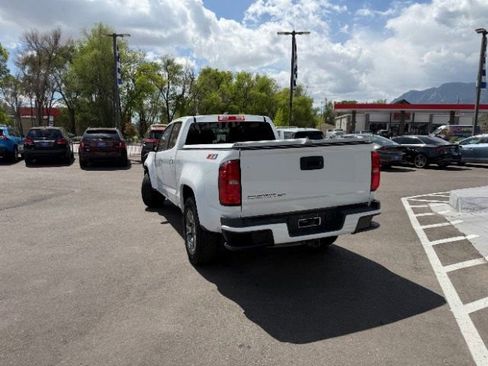 Used 2018 Chevrolet Colorado Z71 AWD/4WD image 11