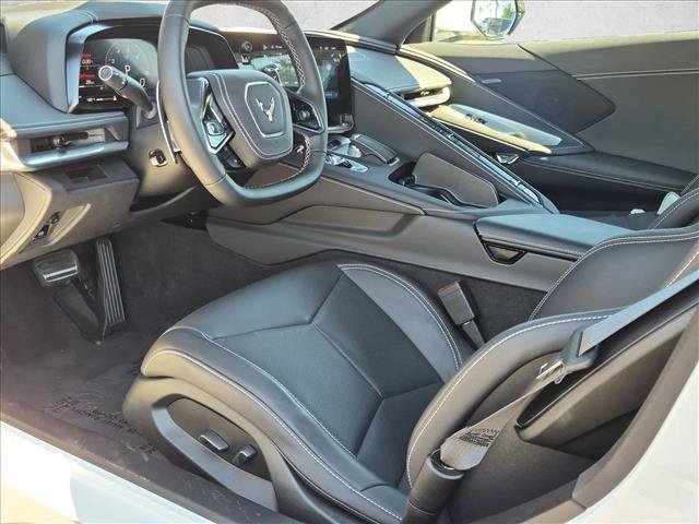Used 2025 Chevrolet Corvette Stingray Coupe w/ 1LT RWD image 21