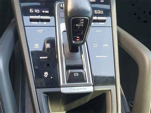 Used 2021 Porsche Cayenne image 30