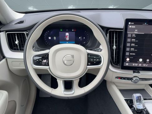 New 2026 Volvo XC60 B5 Ultra w/ Climate Package image 25