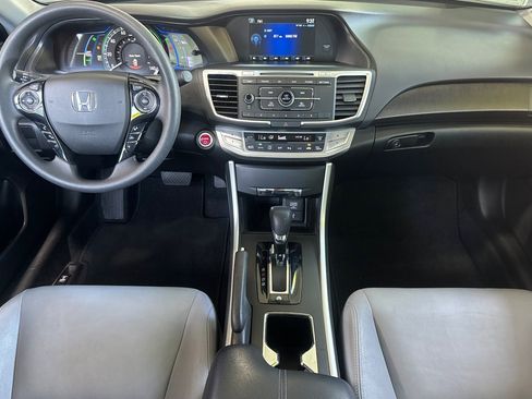 Used 2015 Honda Accord Hybrid Sedan image 14