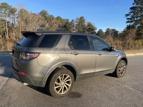 Used 2017 Land Rover Discovery Sport HSE image 2