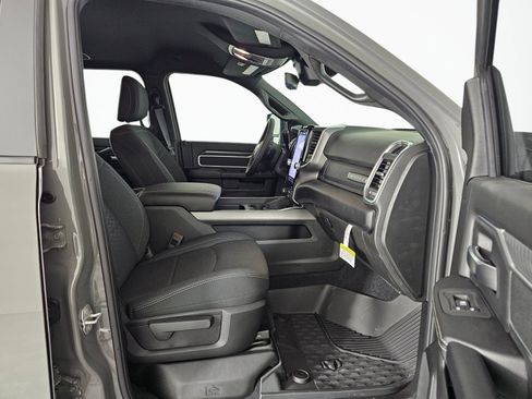 New 2026 RAM 2500 Big Horn AWD/4WD image 40