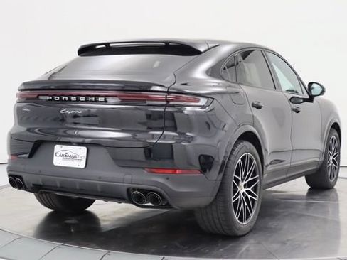 Used 2024 Porsche Cayenne Coupe w/ Premium Package Plus AWD/4WD image 5