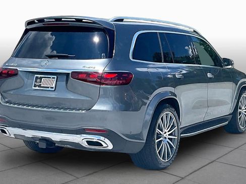 Used 2024 Mercedes-Benz GLS 450 4MATIC image 13