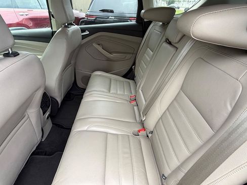 Used 2018 Ford Escape SEL w/ Ford Safe & Smart Package FWD image 18