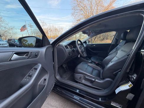 Used 2014 Volkswagen Jetta SE image 17