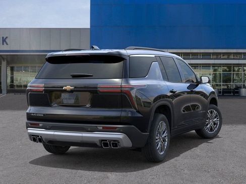 New 2026 Chevrolet Traverse LT w/ Driver Confidence Package FWD image 4