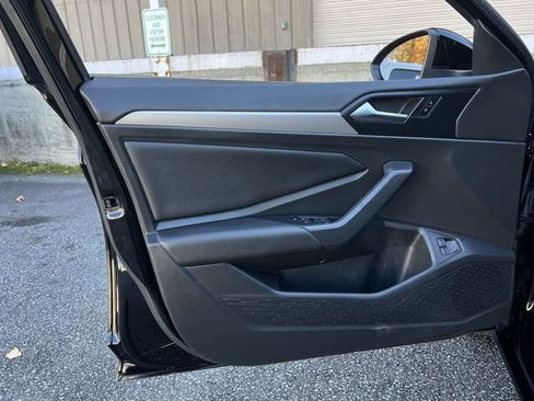 Used 2021 Volkswagen Jetta S image 10