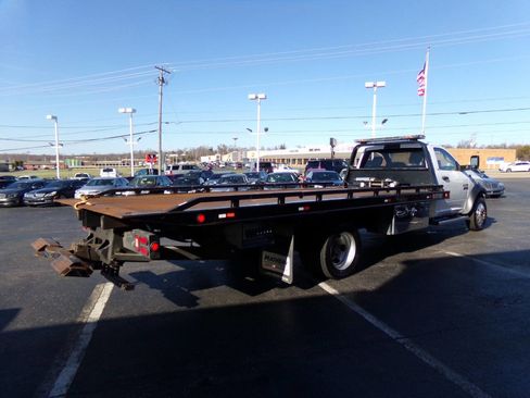 Used 2018 RAM 5500 SLT w/ Quick Order Package 29G SLT image 5