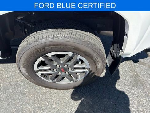 Used 2024 Toyota Tacoma TRD Sport AWD/4WD image 28