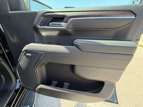 New 2026 GMC Sierra 1500 SLT AWD/4WD image 30