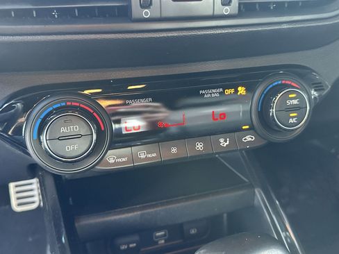 Used 2023 Kia Forte GT-Line image 17